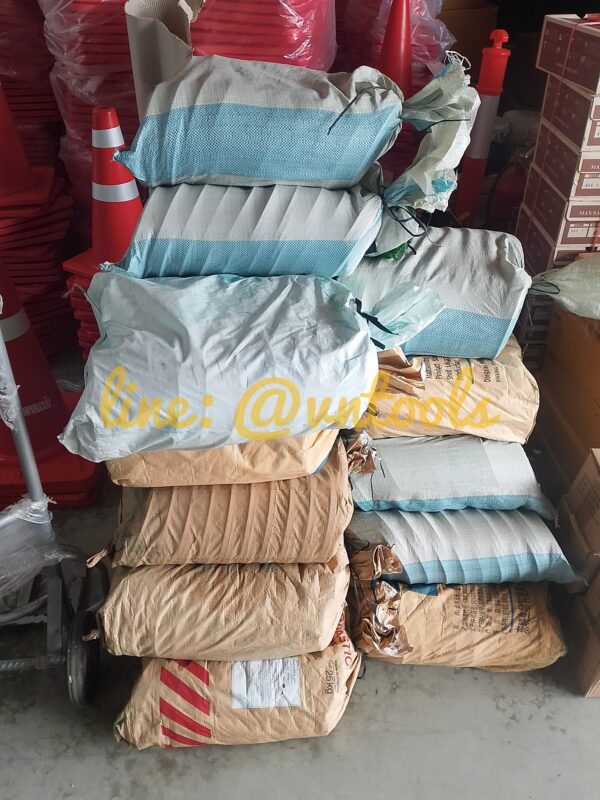 ล้อใส่แผงกั้นจราจรมีบริการส่งด่วน กทม. ปริมณฑลและภาคกลาง วันเดียวถึง ต้องการสินค้าด่วนโปรดนึกถึงเรา