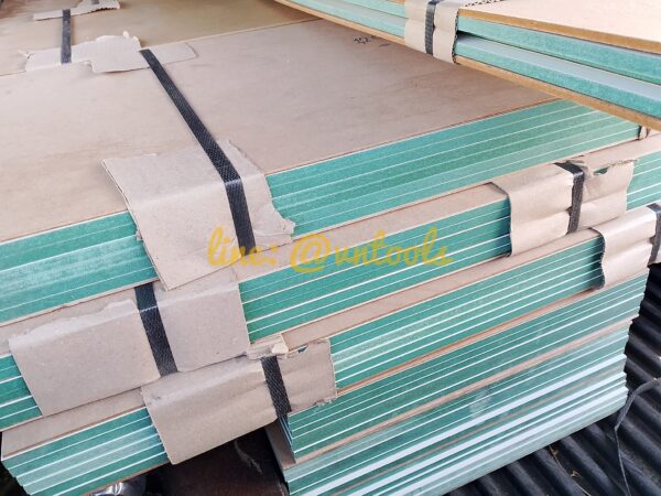 ไม้อัด MDF HMR เคลือบเมลามีน สีขาว 2 ด้าน ความหนา 9 มิล